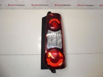 Lumina din spate dreapta Peugeot Citroën 9677205480 9680607880