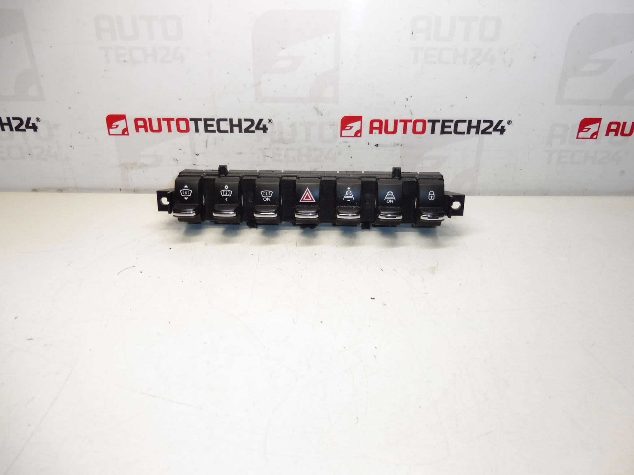 Bloc controler Peugeot 3008 5008 96638425XT 96656490ZD 6490V7