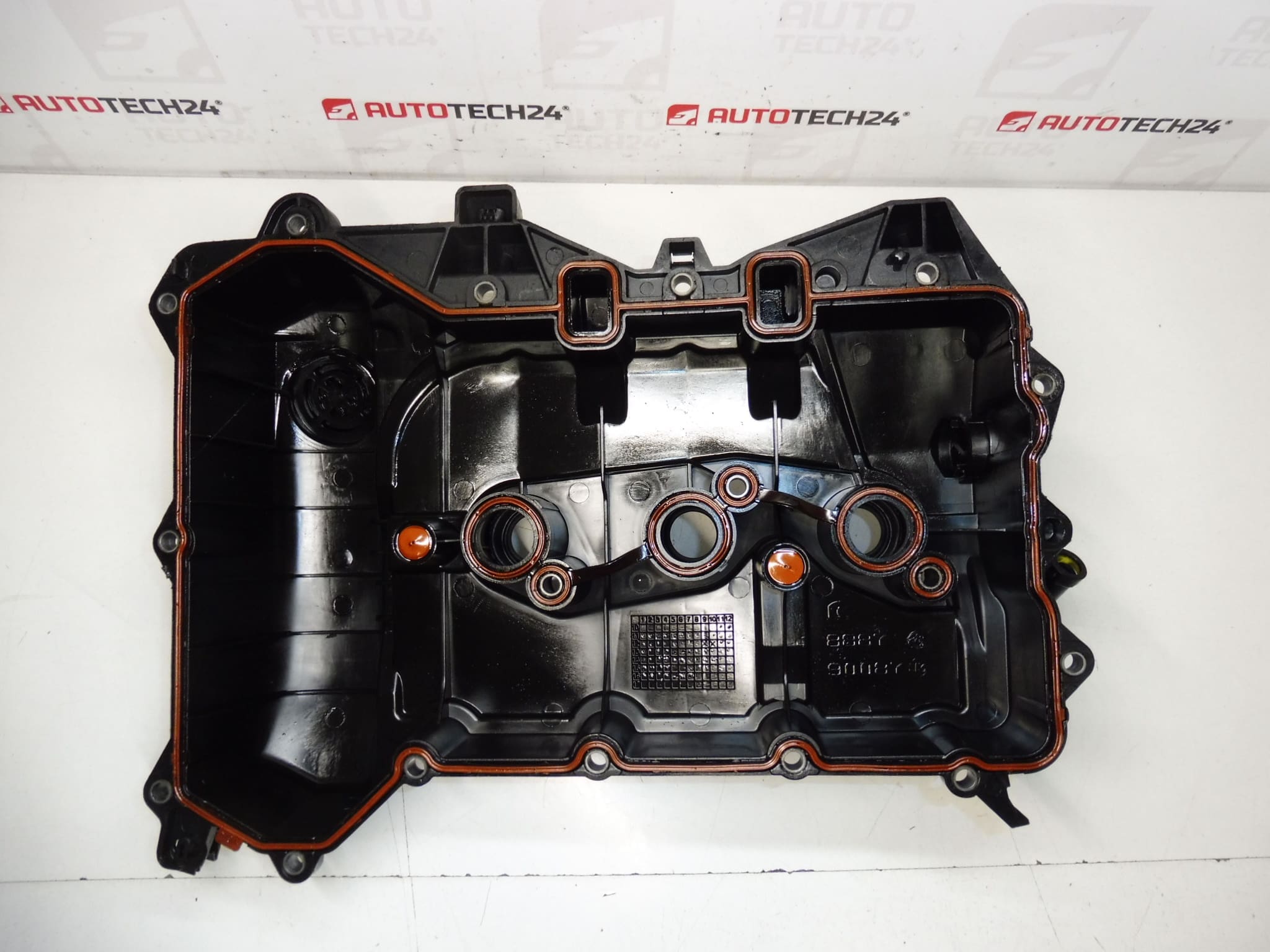 Capac chiulasa 1.2 VTI PureTech 9811067580 9806820880 - imagine 2