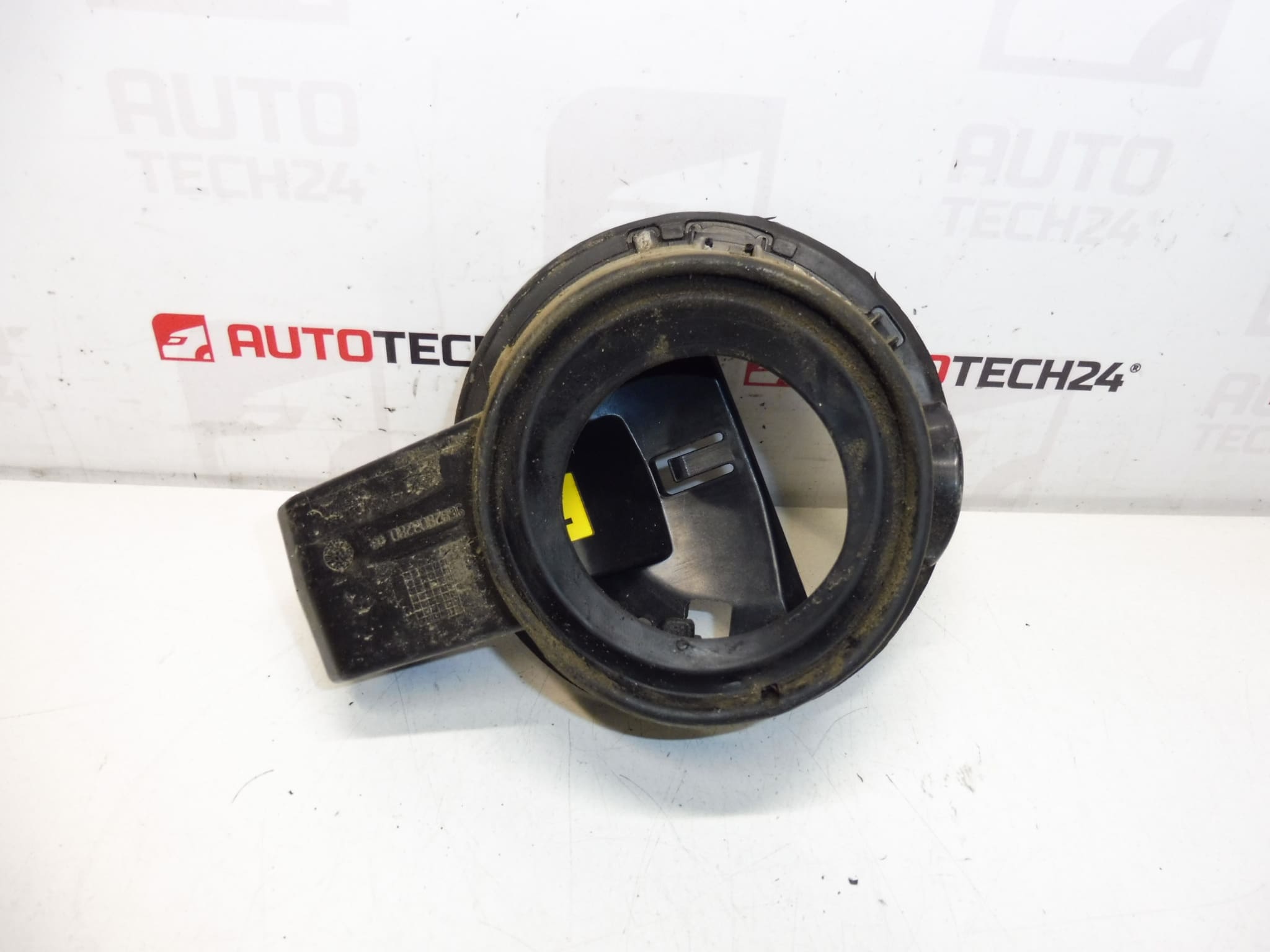 Gât de umplere rezervor combustibil Peugeot 3008 9682803280 1517E2 - imagine 2