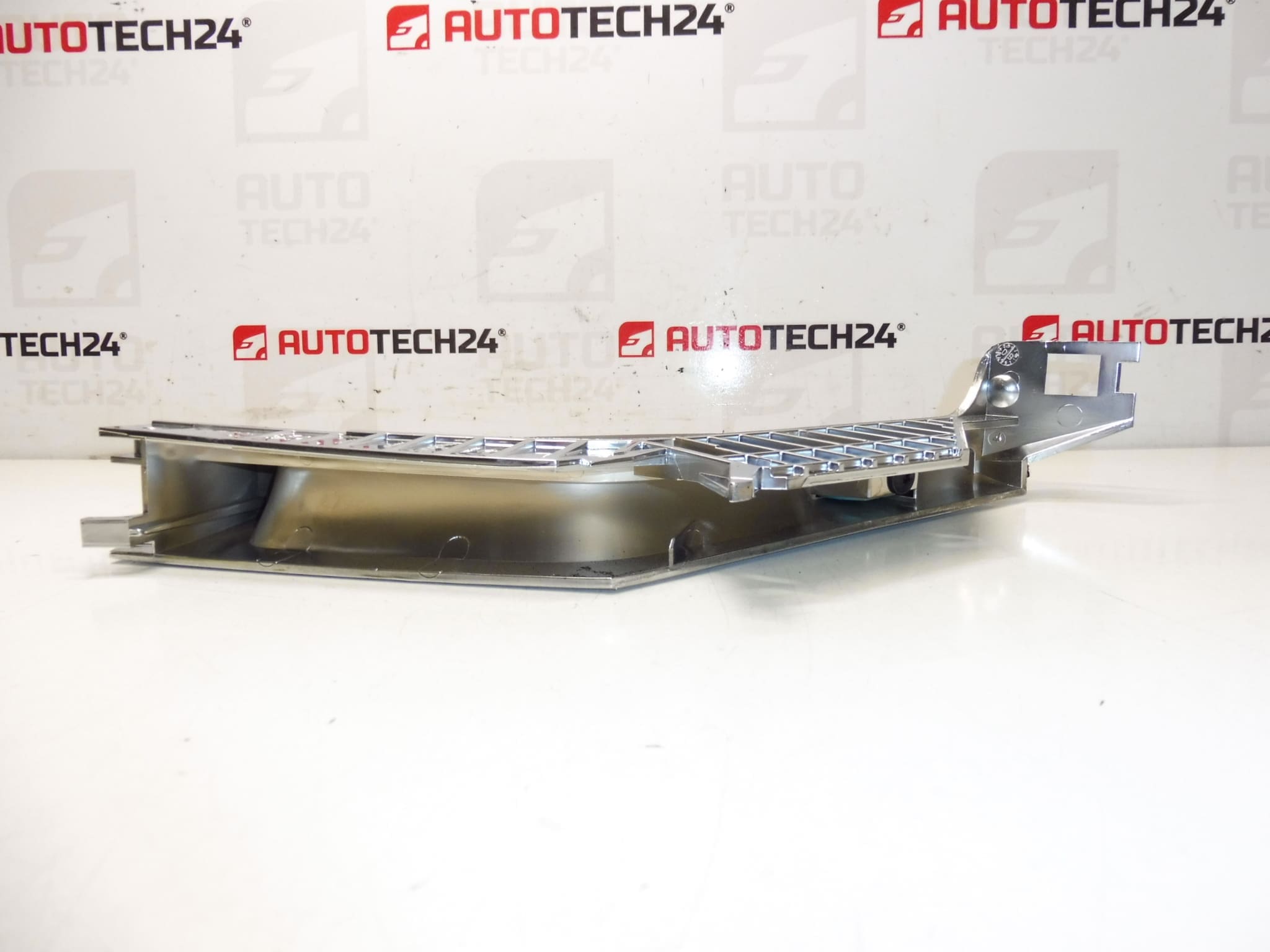 Mâner bord Peugeot 3008 5008 9685077677 823186 - imagine 2