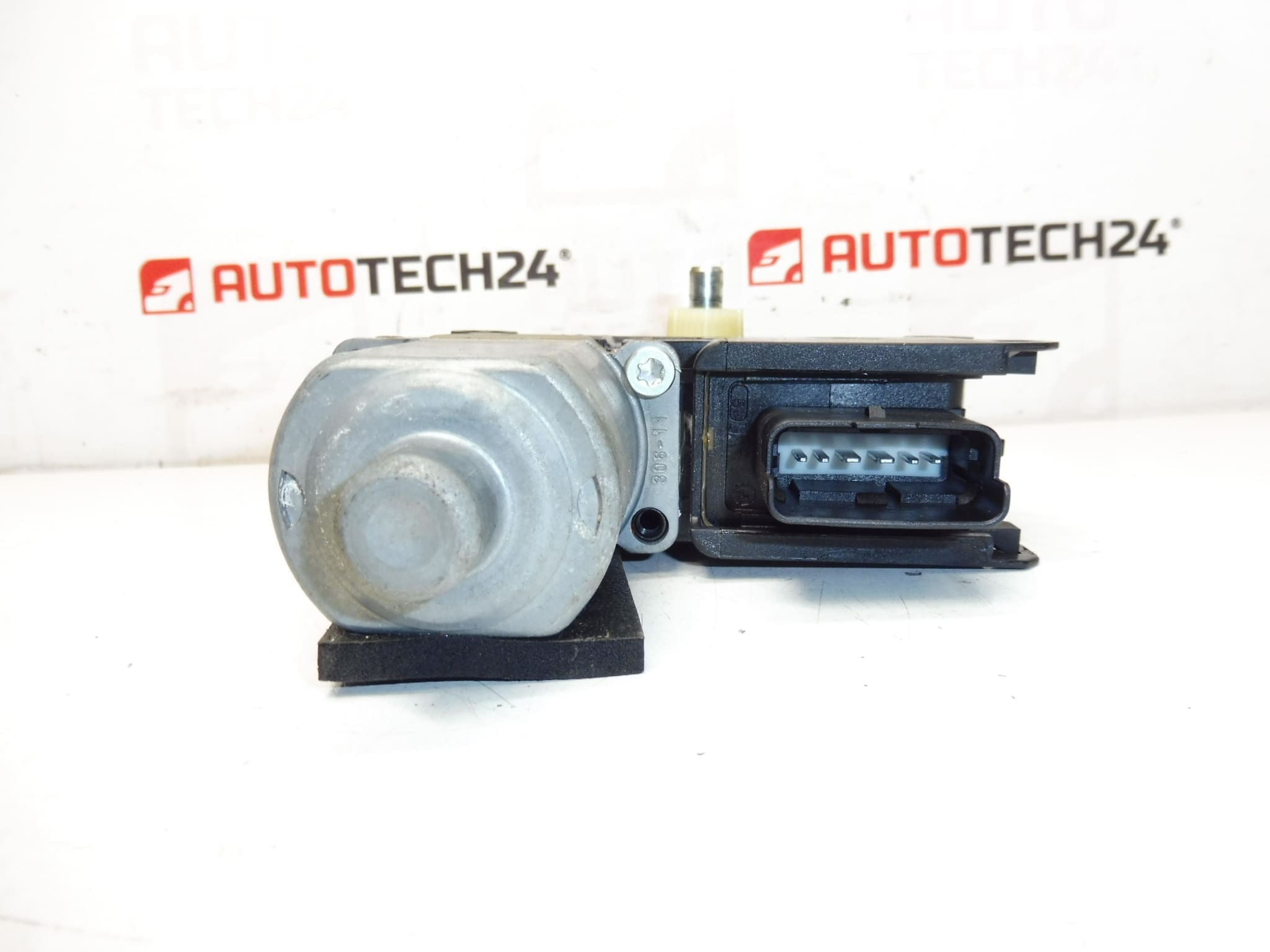 Motor retractor lunetă dreapta spate Peugeot 308 9675466380 - imagine 2