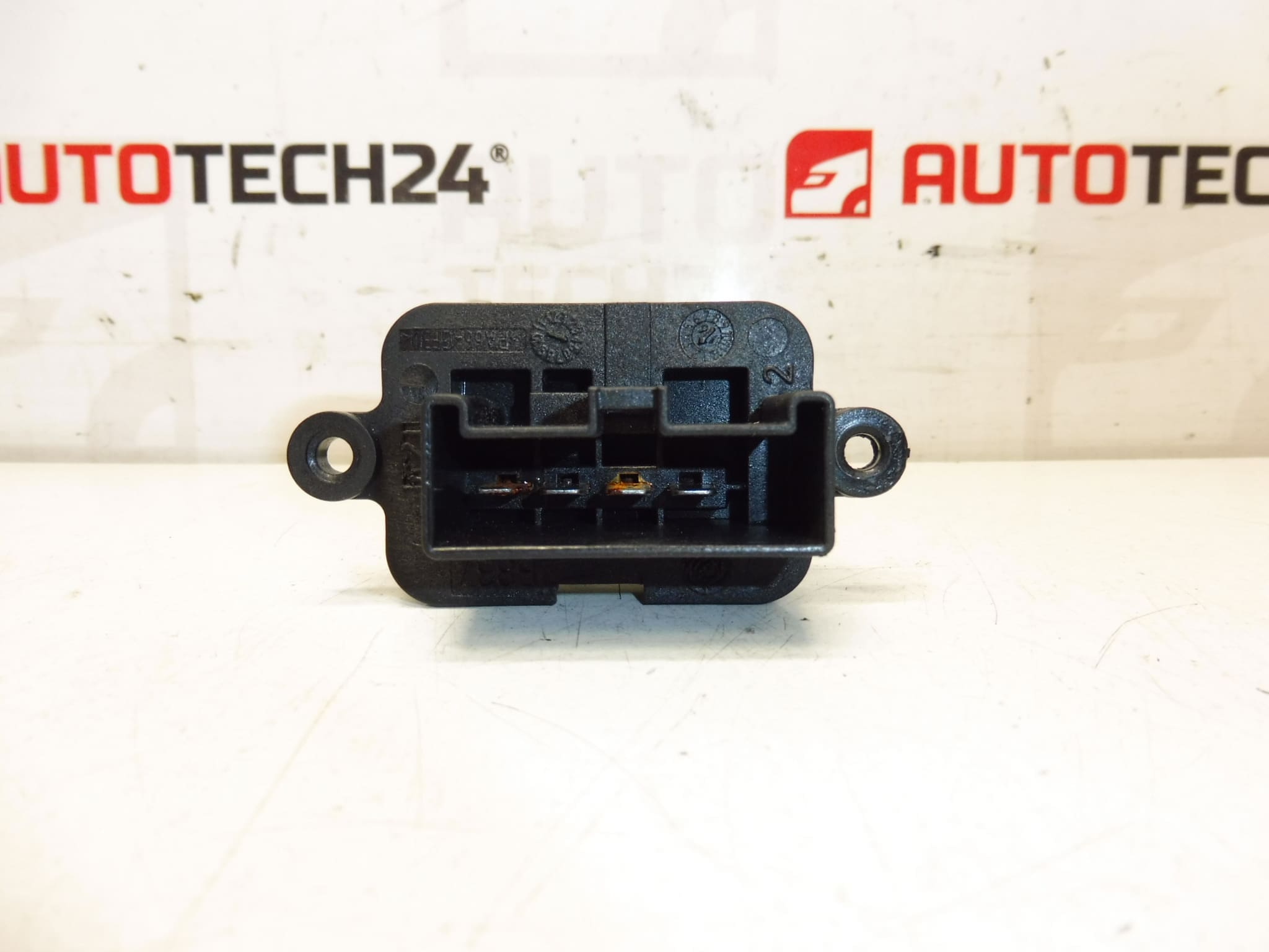 Regulator de turatie ventilator Citroën Peugeot 1609171080 - imagine 2