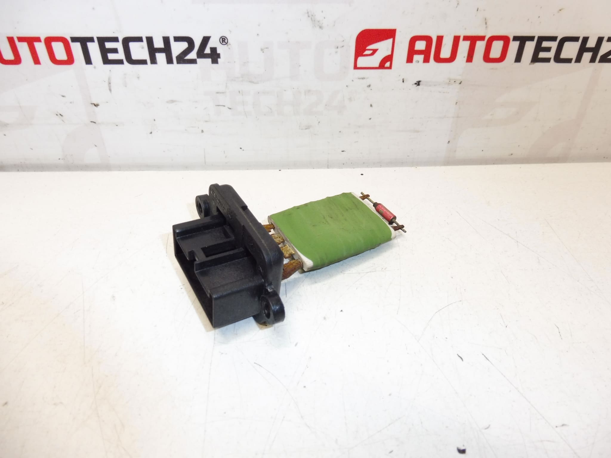 Regulator de turatie ventilator Citroën Peugeot 1609171080